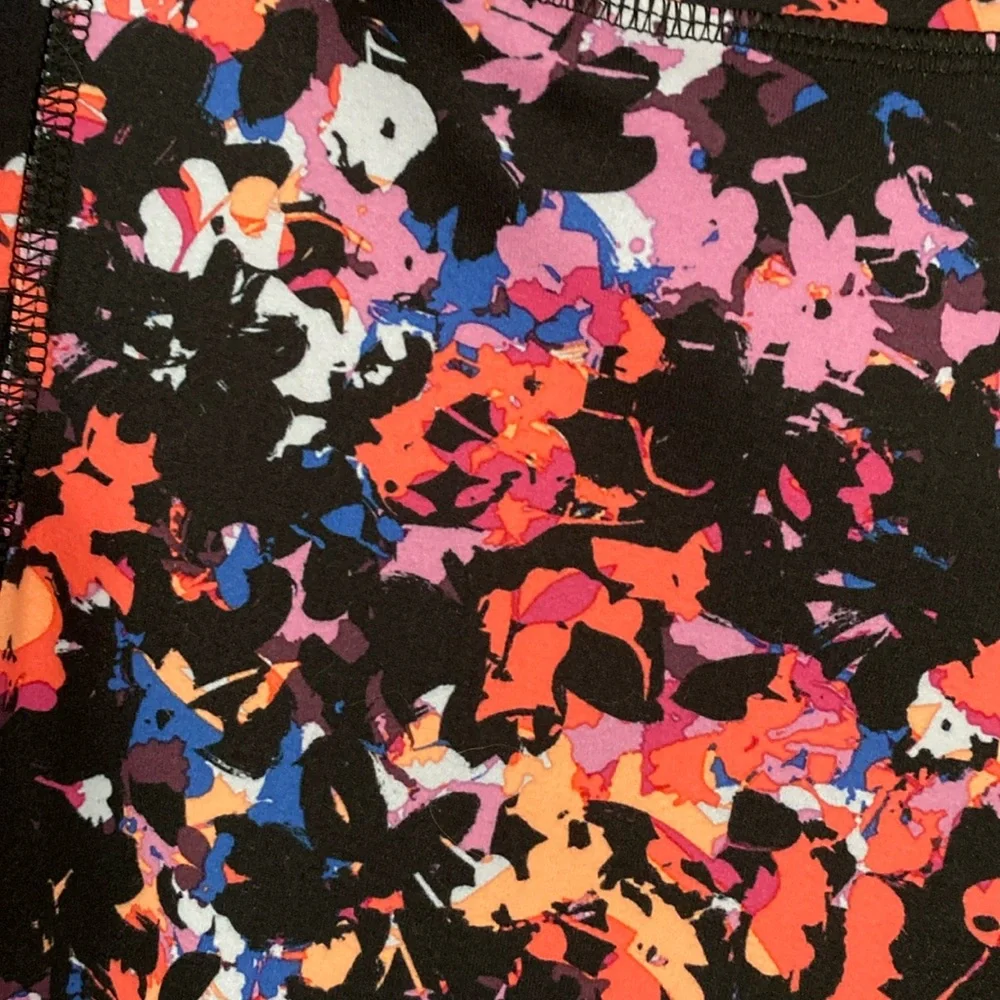 LAYER 8 -  Cropped with paint splatter print NWOT